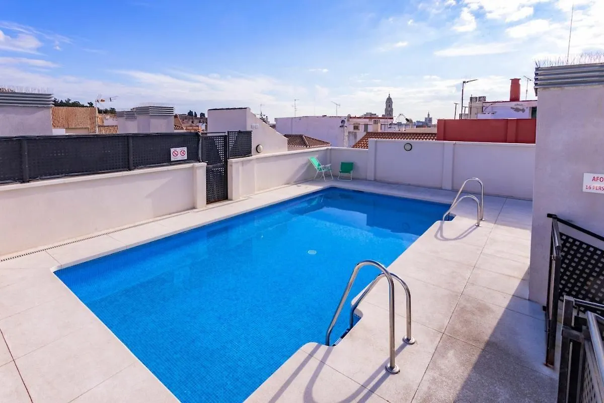 -Malagasunapts- Central Freeparking Rooftoppool