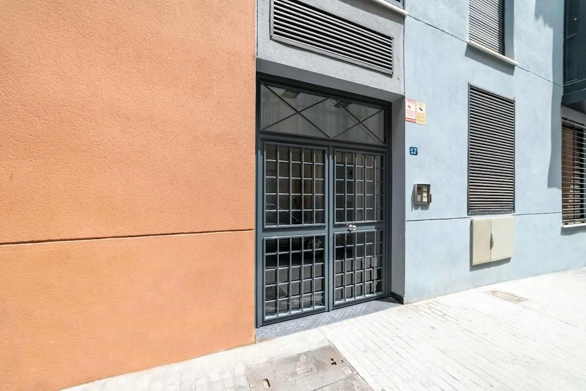 -Malagasunapts- Central Freeparking Rooftoppool מאלגה